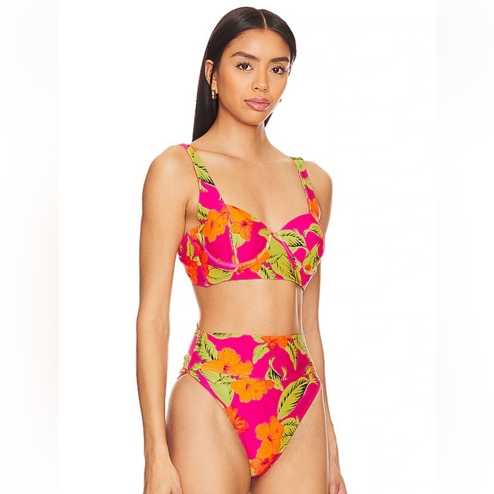 BEACH RIOT BIKINI SET!!